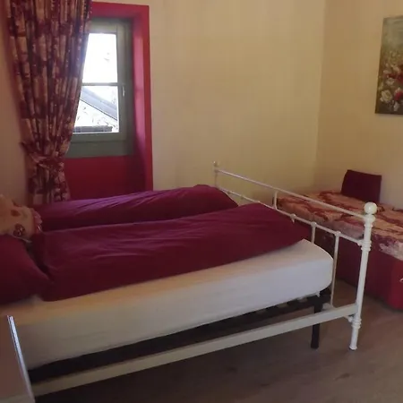 Tuschaus Kır Evi